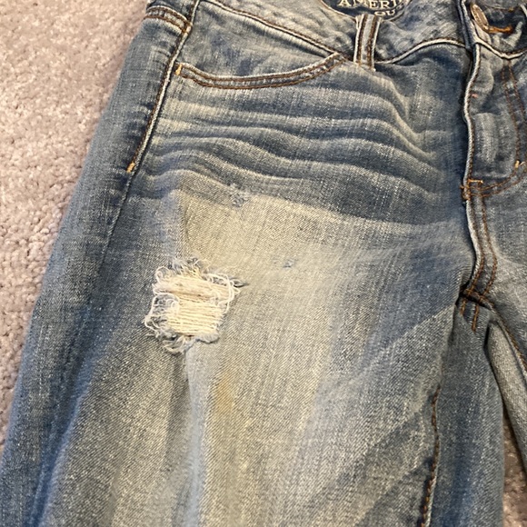 American Eagle High-Rise cropped distressed jegging style jeans 👖 size 4 - Picture 4 of 16